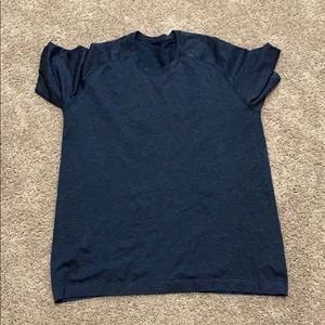 Men’s L lululemon blue shirt.